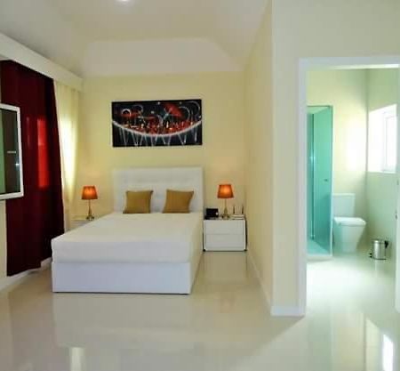 Sao Francisco Accommodation ฟุงชาล ภายนอก รูปภาพ